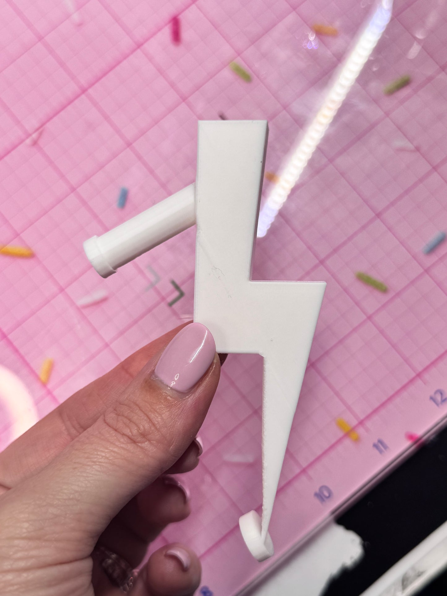 Lightning Bolt Handle