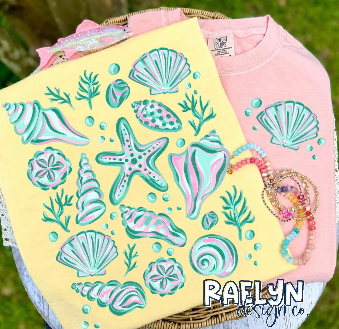 SEASHELLS TEE